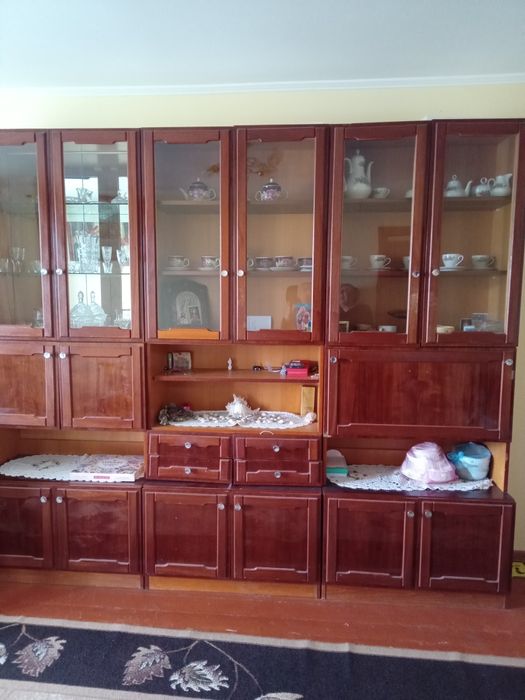 Стінка у вітальню