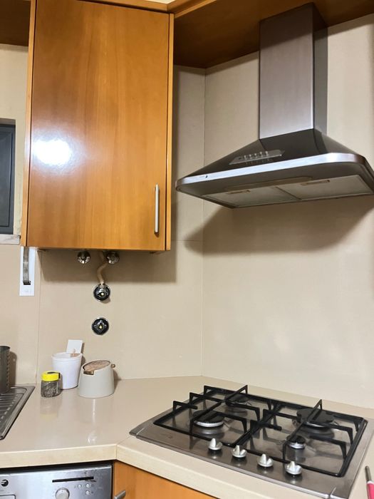 Cozinha com eletrodomésticos