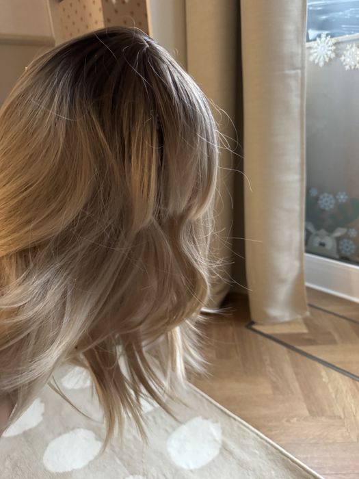 Peruka blond ombre