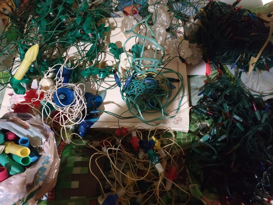 Новорічні Грилянди не робочі