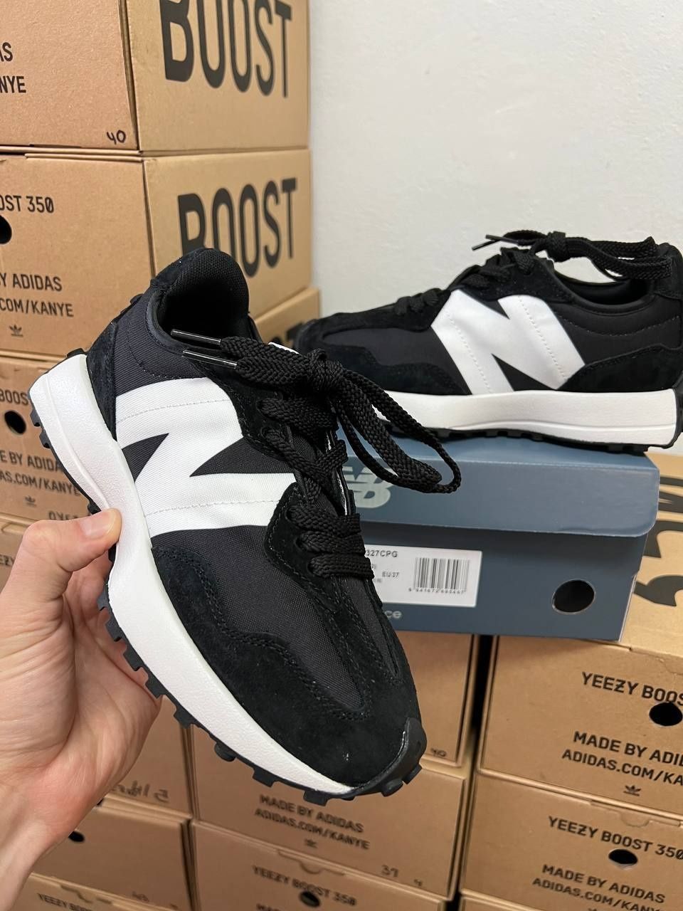 New balance 327 black white