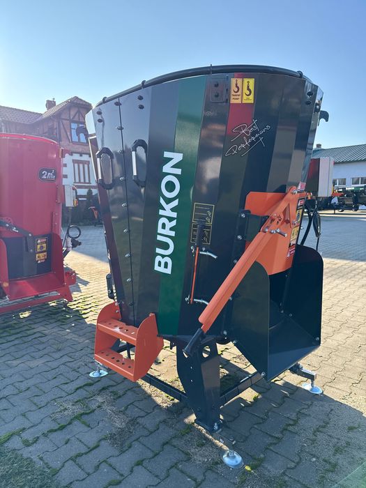 Mieszalnik paszowy Burkon wóz paszowy paszowóz stacjonarny 1,5m³ waga