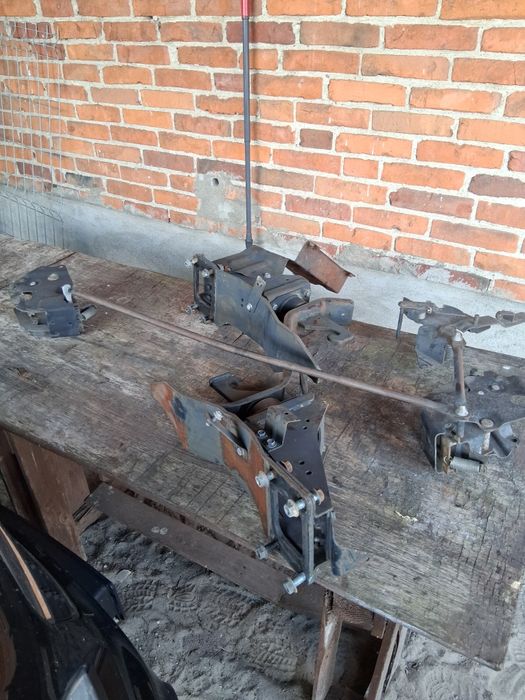 Zapiecie kabiny Nissan cabstar, Haki,