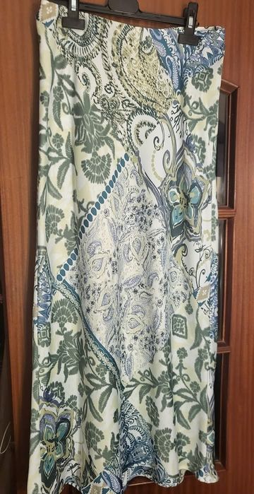 Vendo saia nova urgência