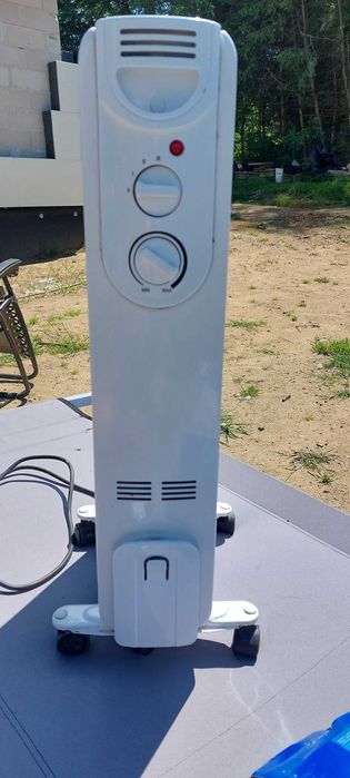 Grzejnik elektryczny olejowy  1500w