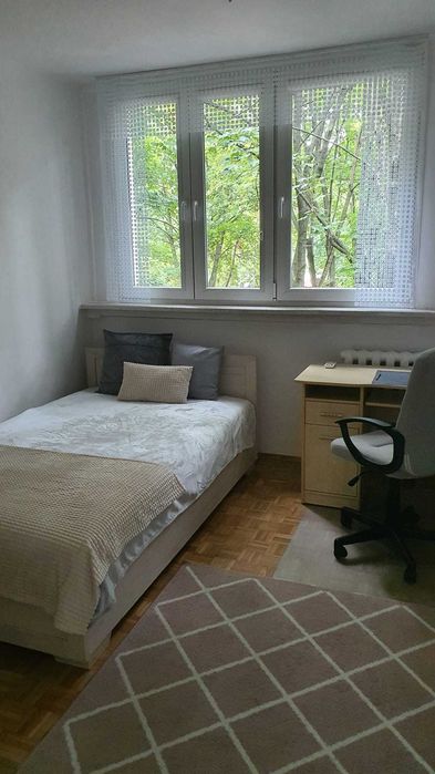 Pokój jednoosobowy obok placu Jana Pawła II. Pełna kwota