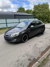 Opel Astra J 1.6benzyna 2010