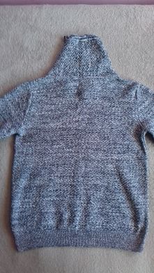 Rozmiar 170/176 sweter od Reserved ze stójką granatowo biały