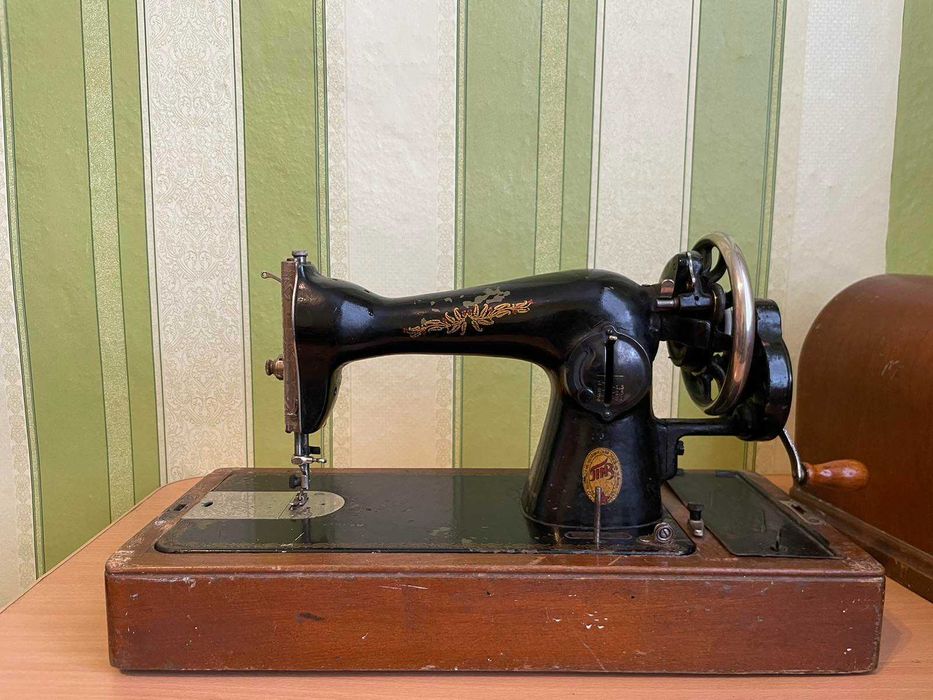 Швейна машинка ПМЗ ,ручна