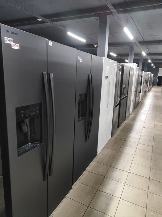 Холодильник з системою охолодження No Frost Whirlpool W9821DOXH