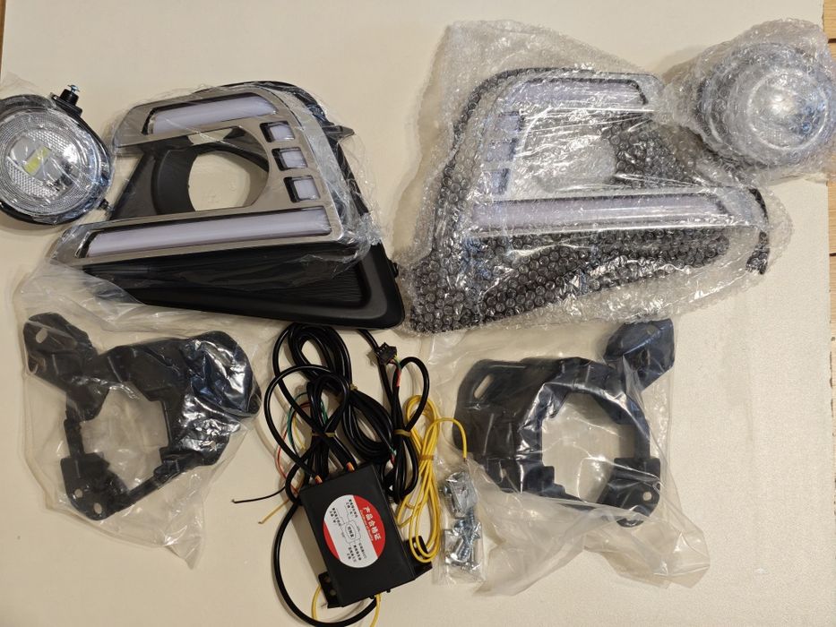 Денні ходові вогні