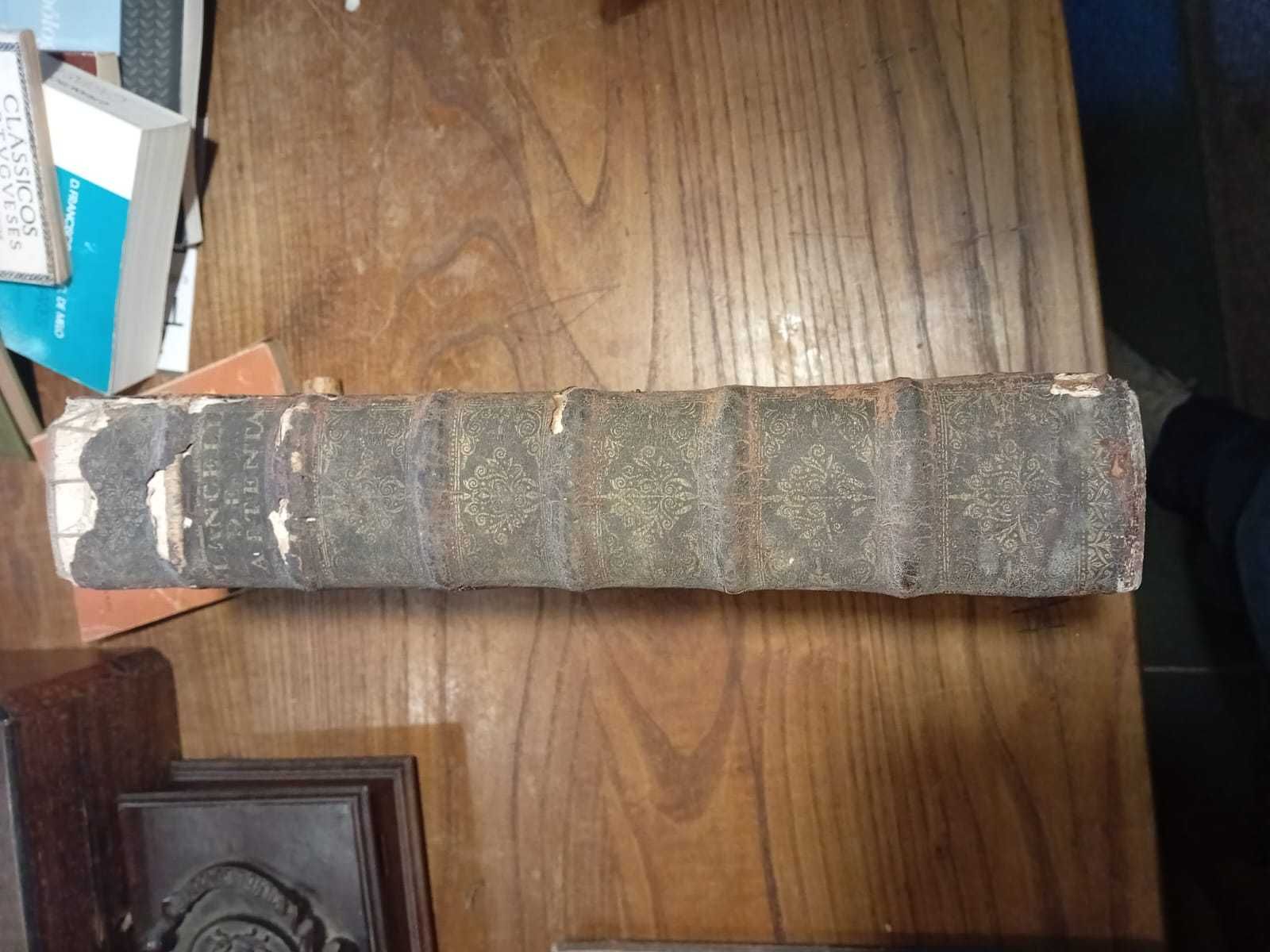 Tractatus de Attentatis et innovatis Roberto Lancelotto 1652