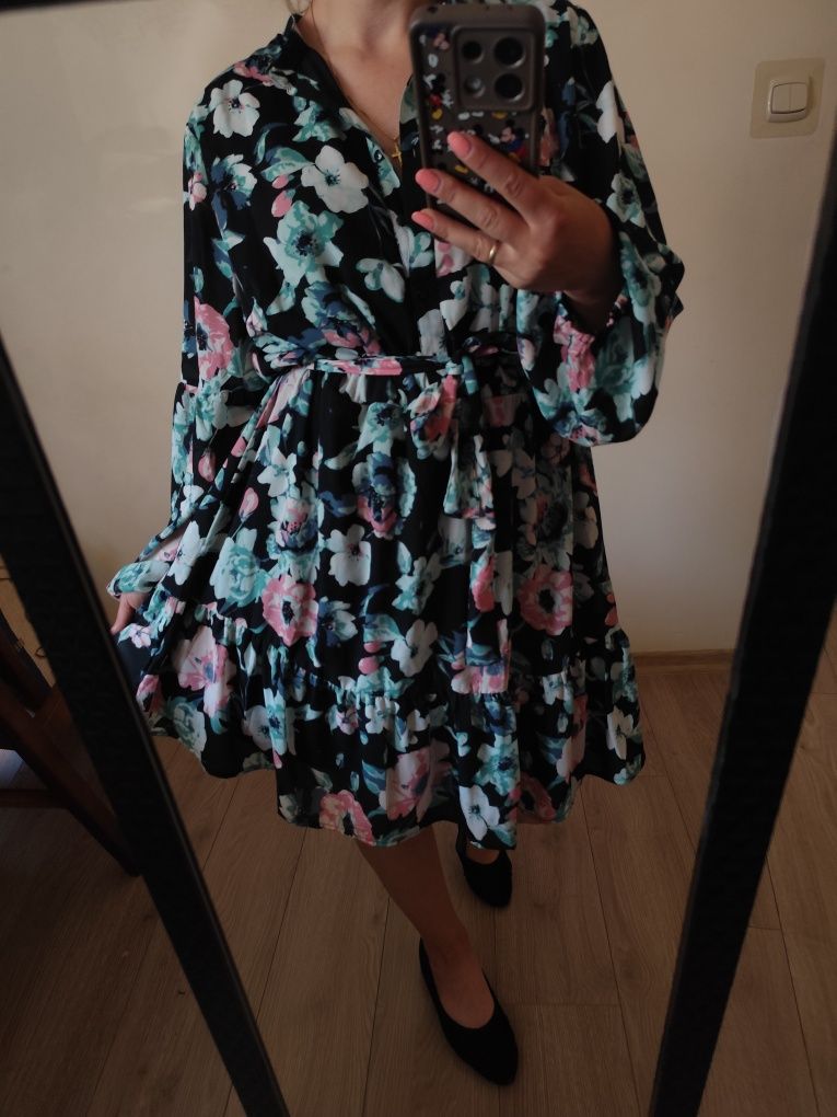 Midi sukienka w kwiatki wiazana w pasie bodyflirt 46