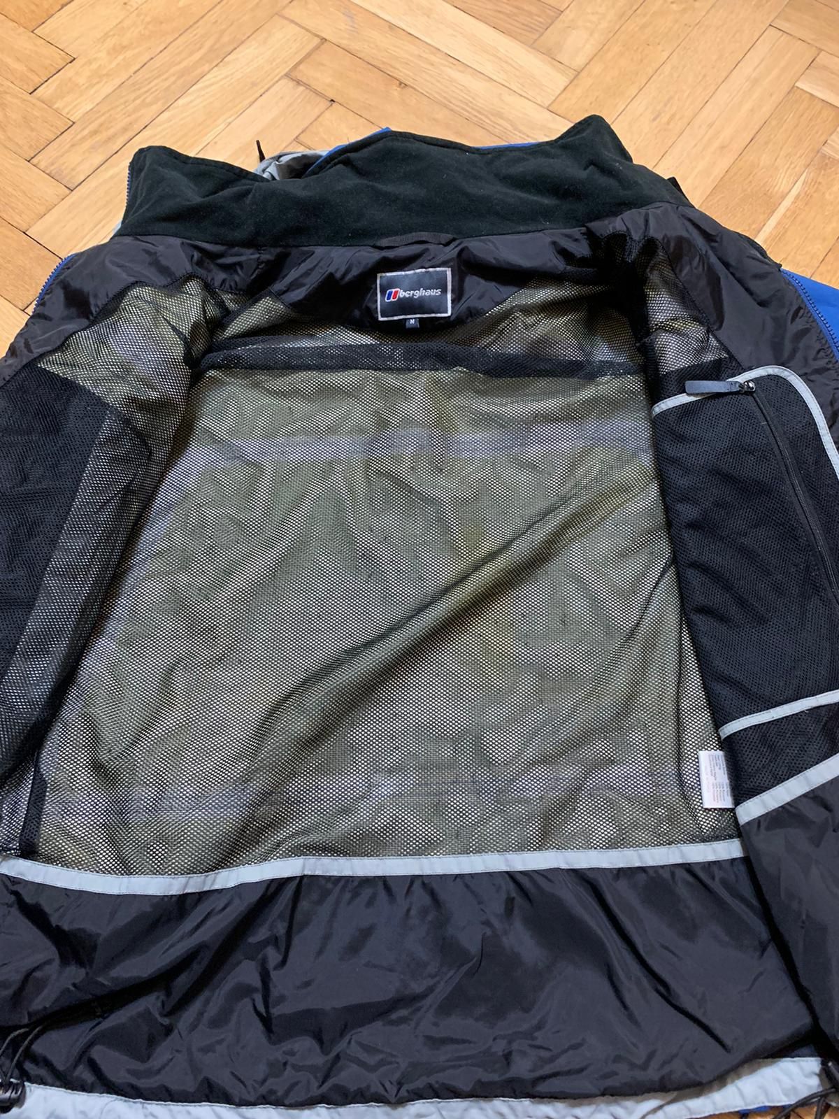 Kurtka Berghaus Gore tex, rozmiar M.