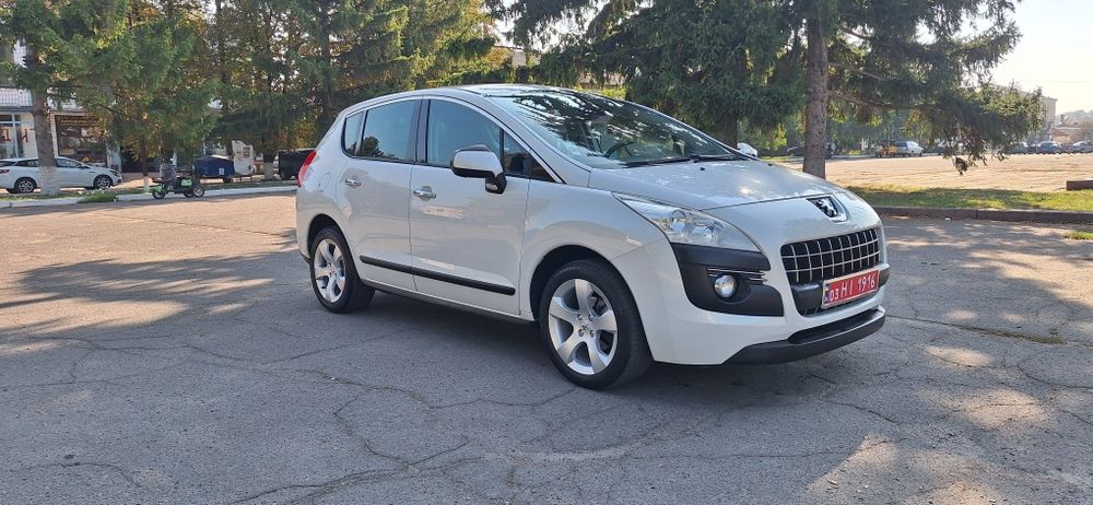 PEUGEOT 3008 Allure 1.6диз. Білий Металік