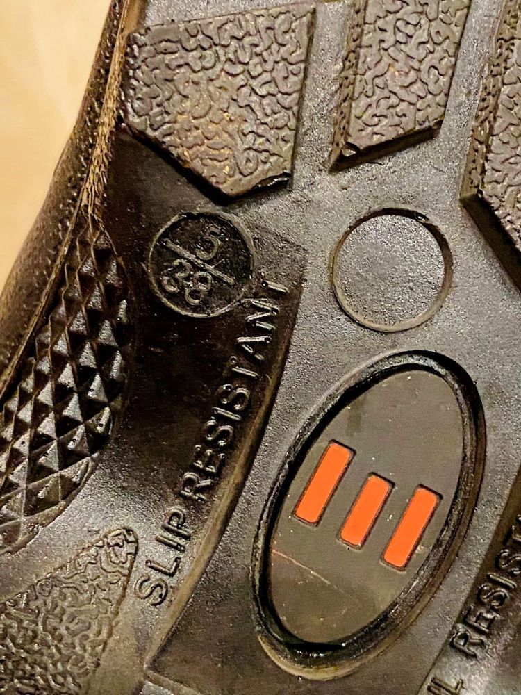 Buty trzewiki z blacha robocze nowe rozmiar 38 firmowe leciutkie