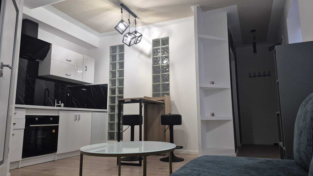 Nowa, nowoczesna kawalerka z oddzielną sypialnią na Śródmieściu