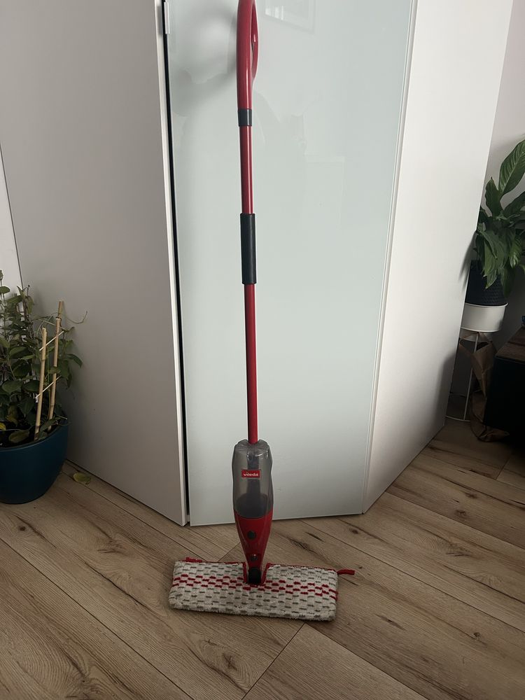 Mop Vileda ze spryskiwaczem