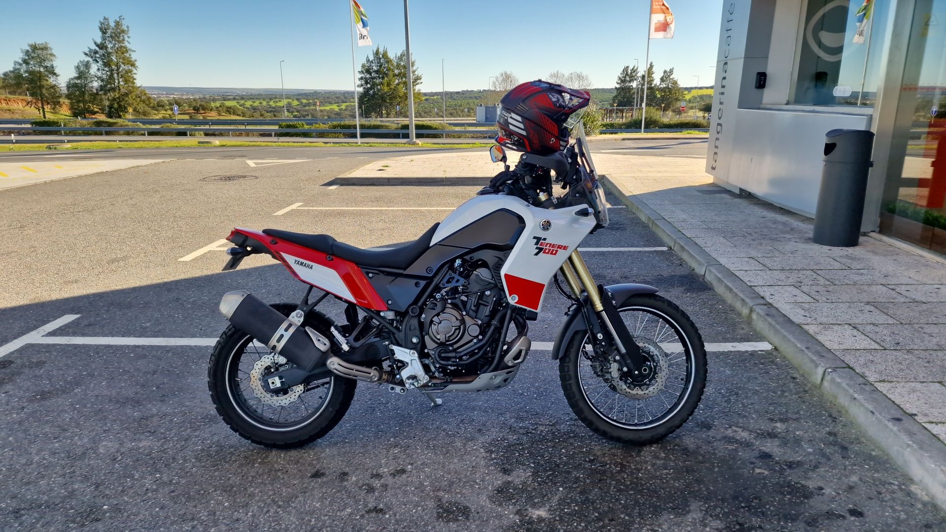 Moto TENERE 700 ano 2021 km 18 mil