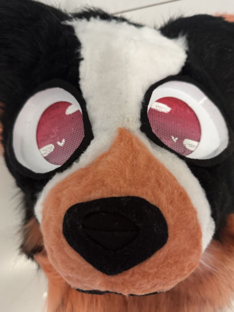 Maska furry fursuit