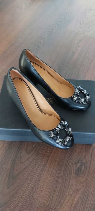 Czółenka szpili kazar