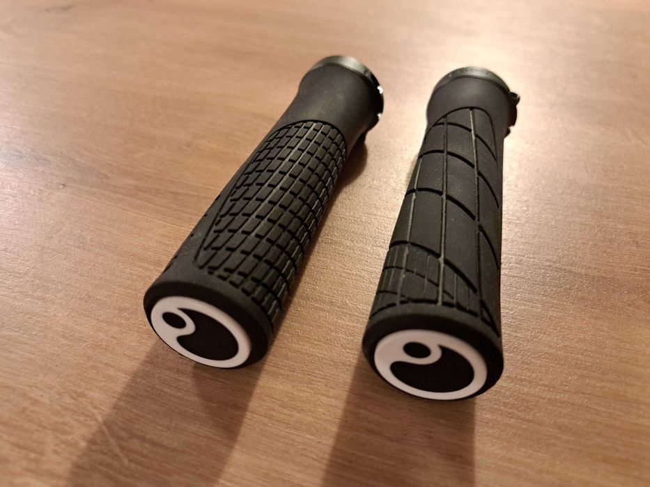 Chwyty Gripy Ergon GA20, nowe, nieużywane.