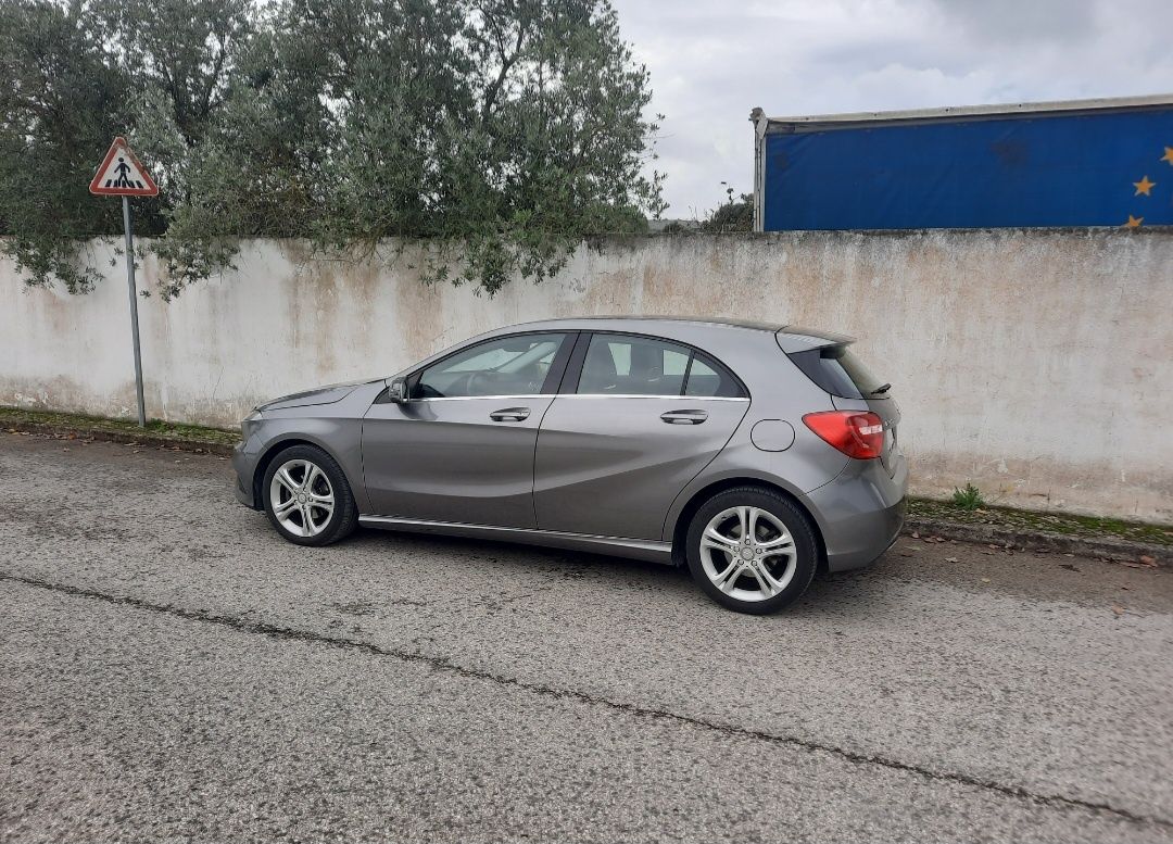 Mercedes benz A180