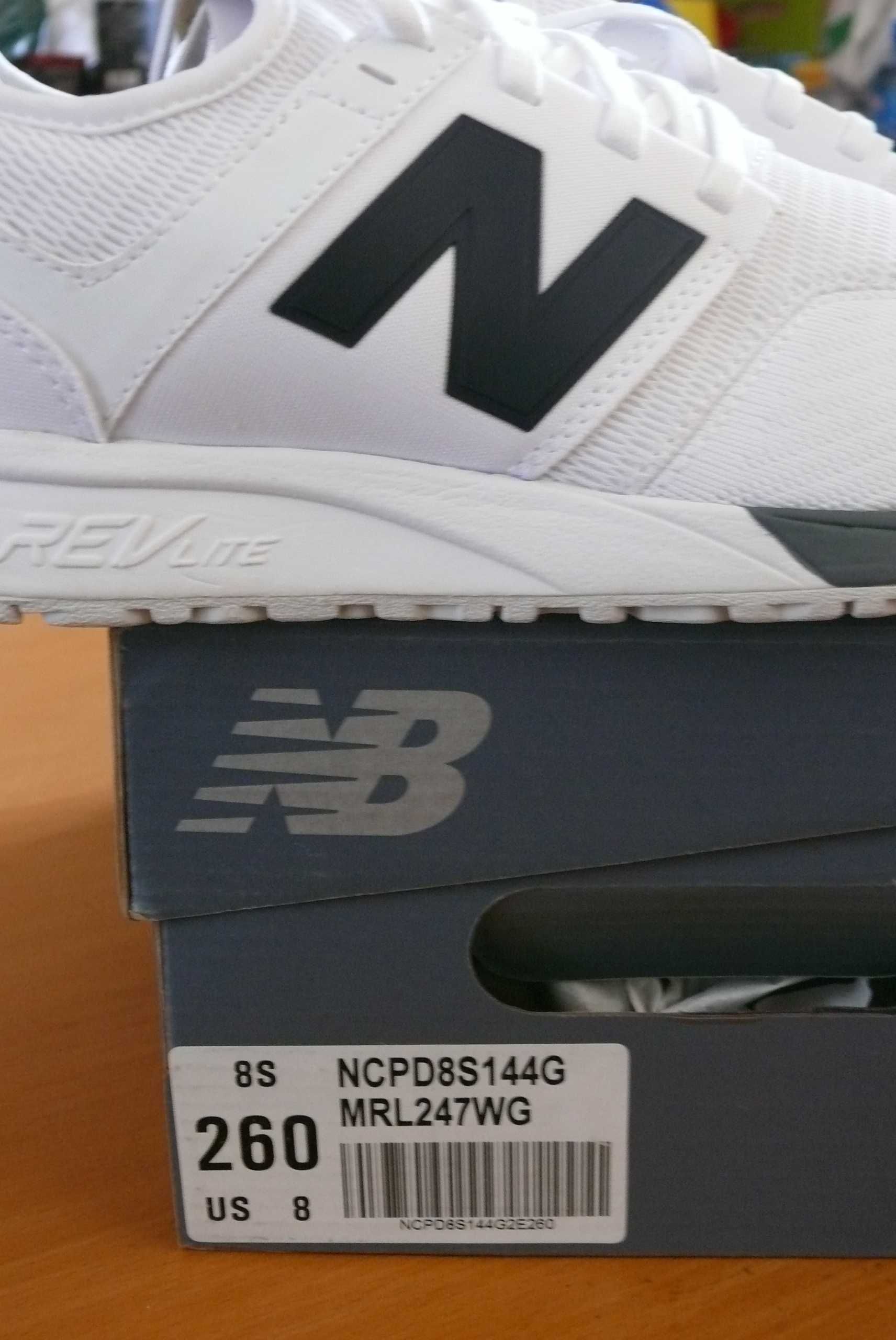 Buty sneakersy New Balance MRL247WG  41,5 EU 26 CM