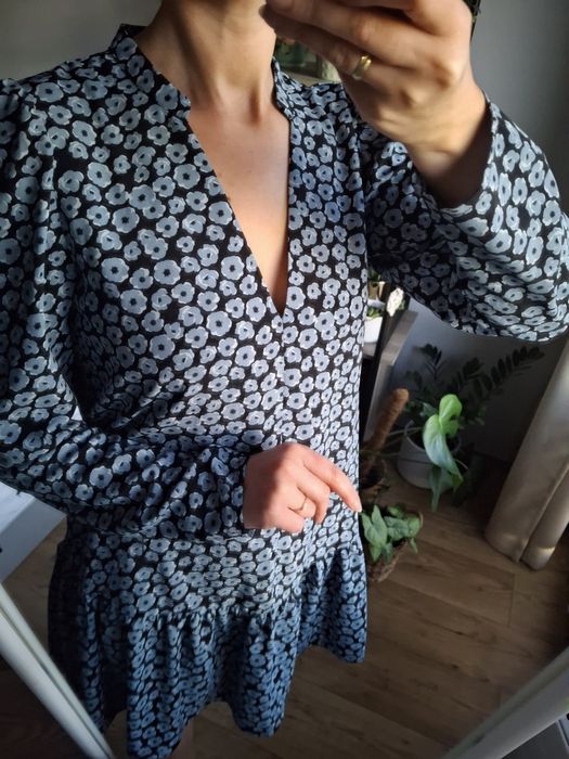 Rozmiar S, Glamorous kwiecista sukienka ze stójką, sukienka w kwiatki