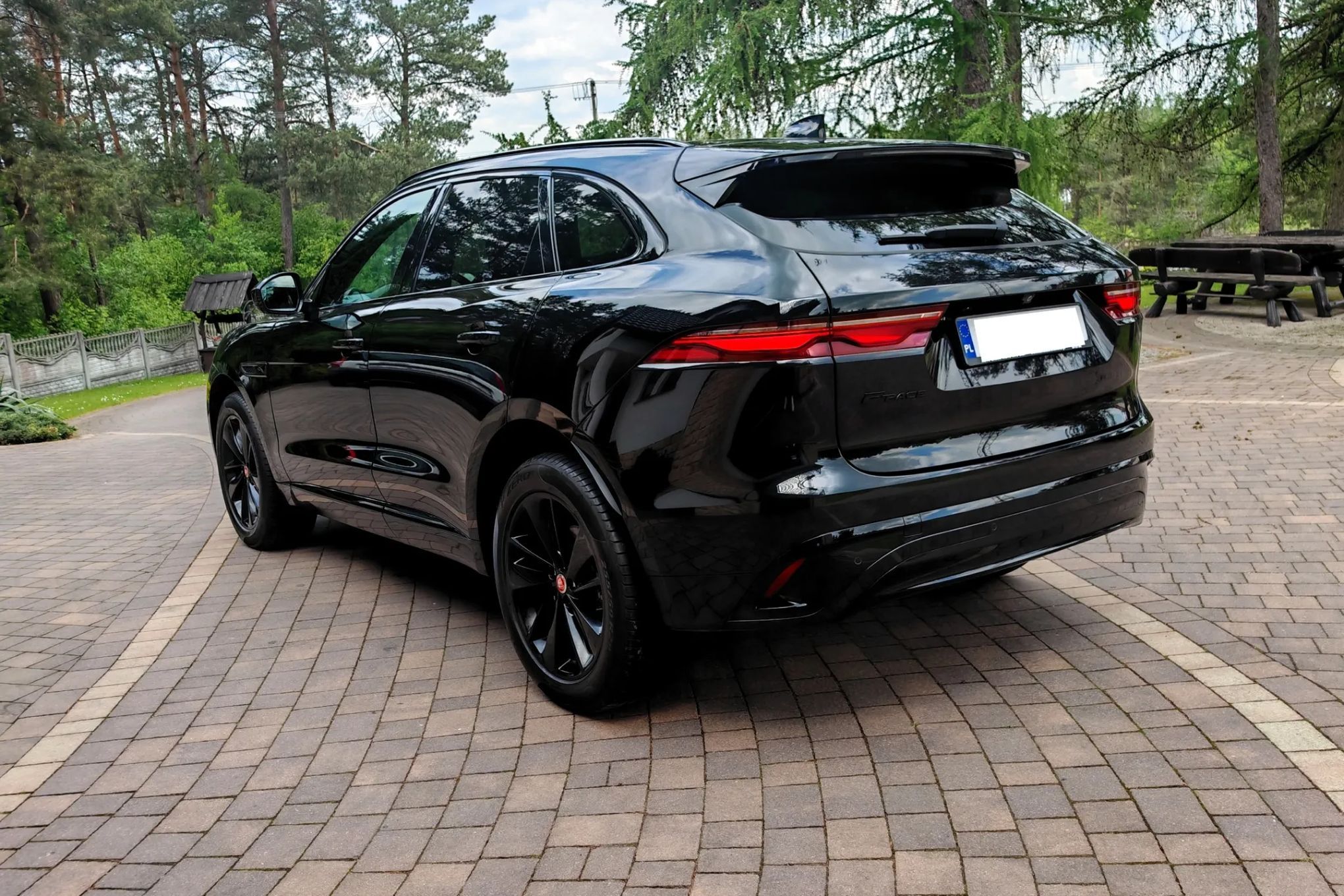 Jaguar F-Pace GWARANCJA 2.5 250KM R-DYNAMIC SE 1wł SALON PL 68000km jak NOWY fv23%