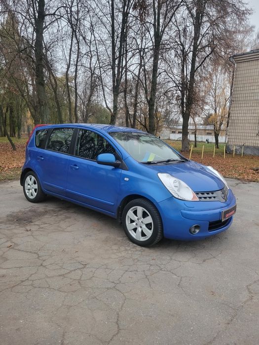 Nissan Note 2007 1.6 автомат