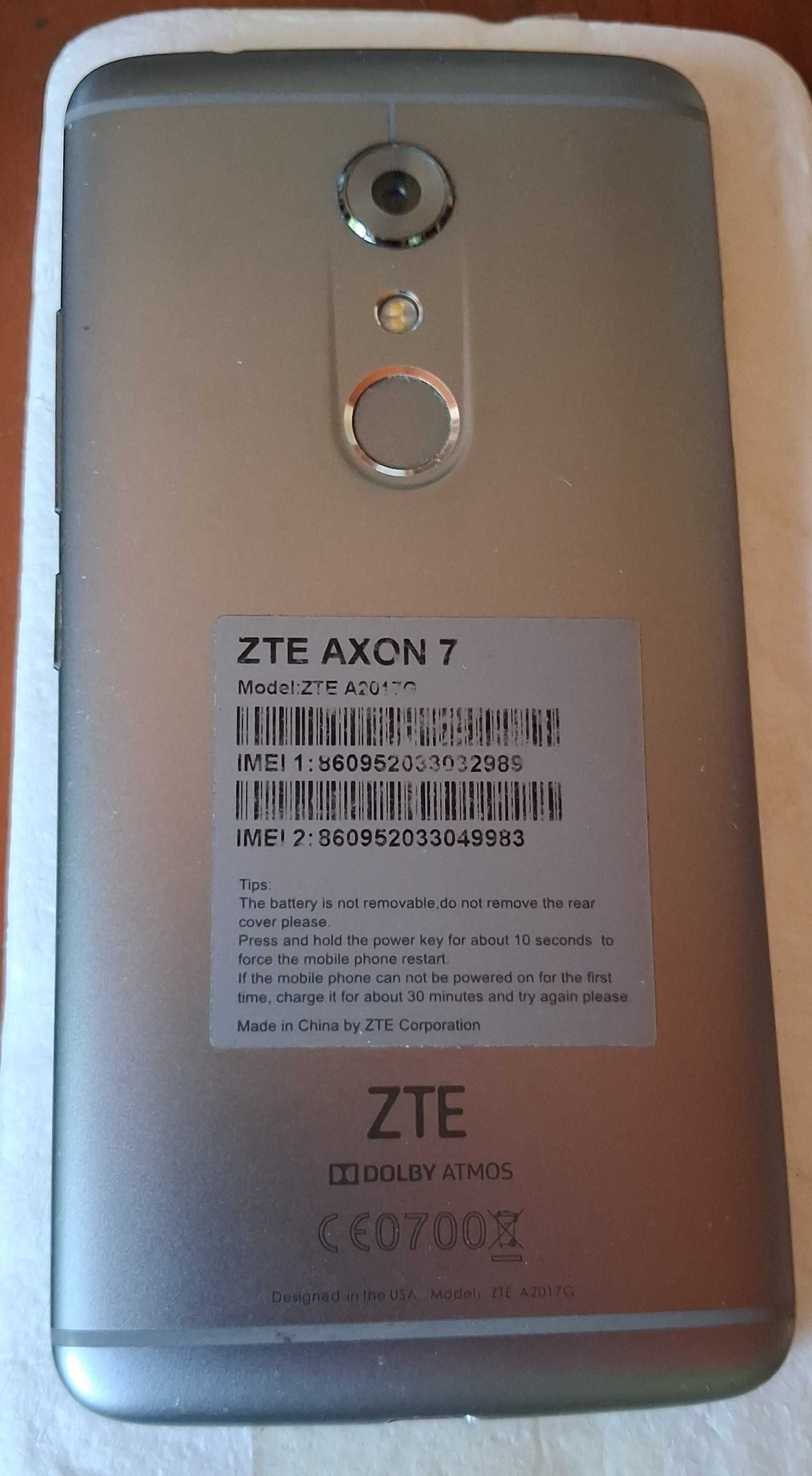 Smartfon ZTE Axon 7 5.5" AMOLED 4 GB RAM + 64 GB LTE