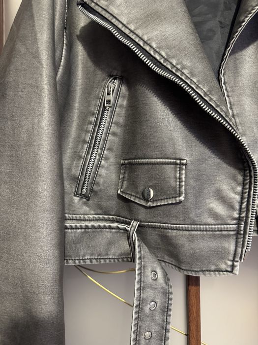 Жіноча укорочена косуха