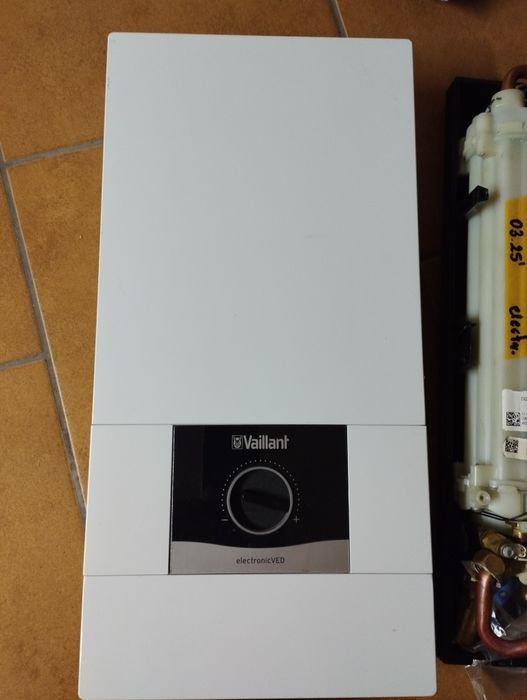Podgrzewacz przepływowy Vaillant elektryczny terma boiler