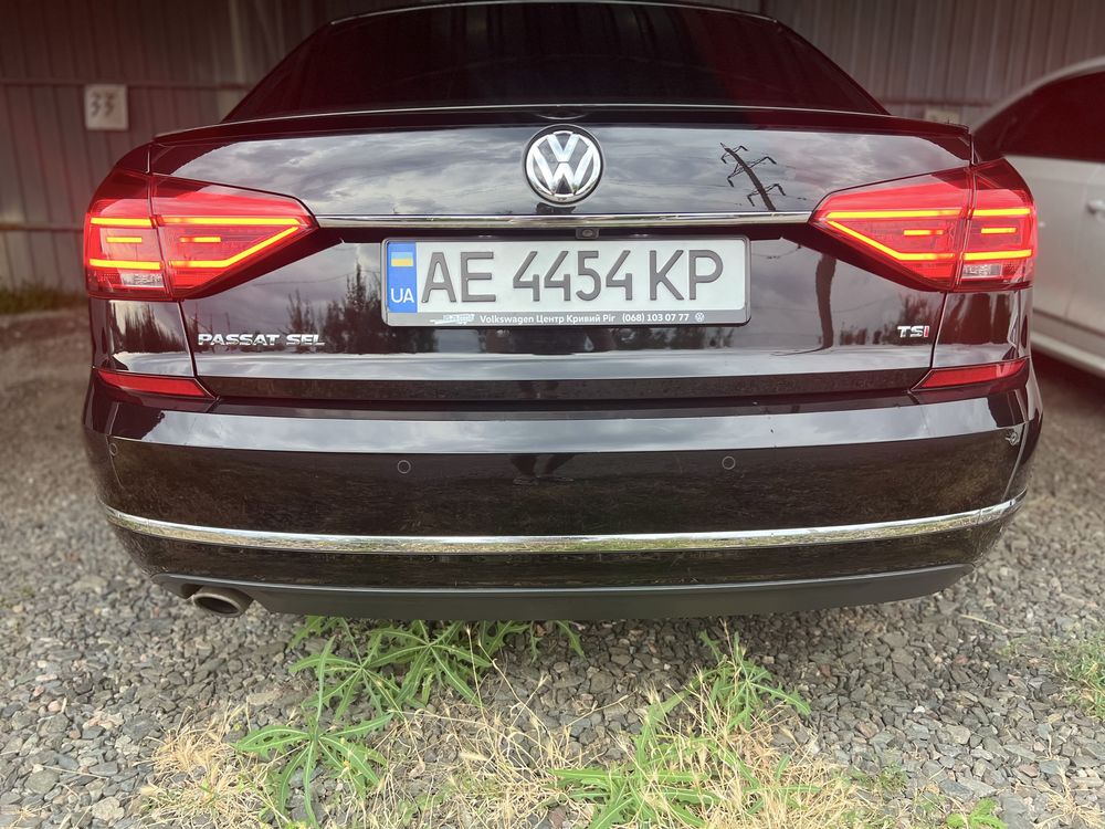 Volkswagen Passat SEL NMS