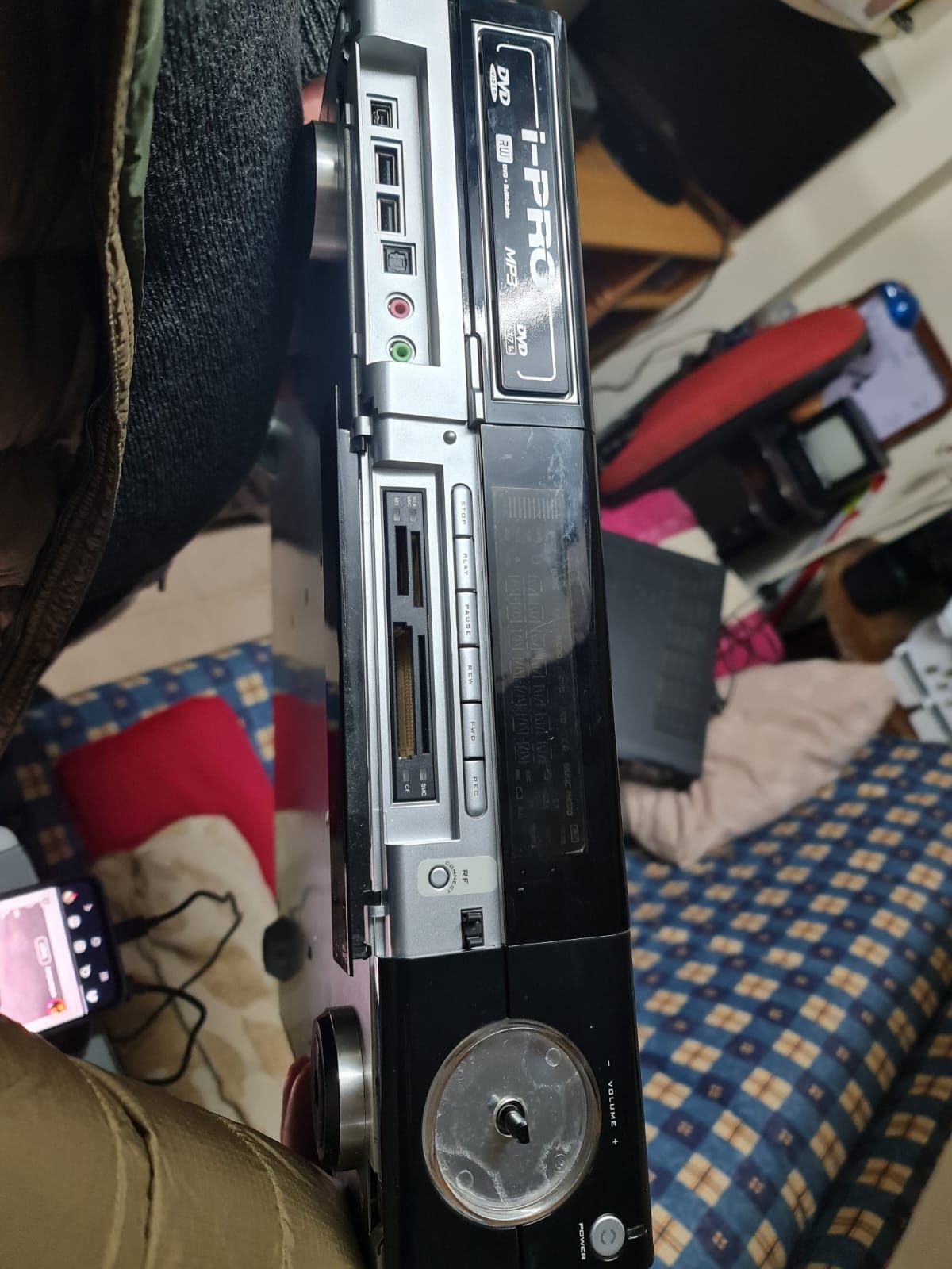 Vendo DVD e VHS a melhor oferta