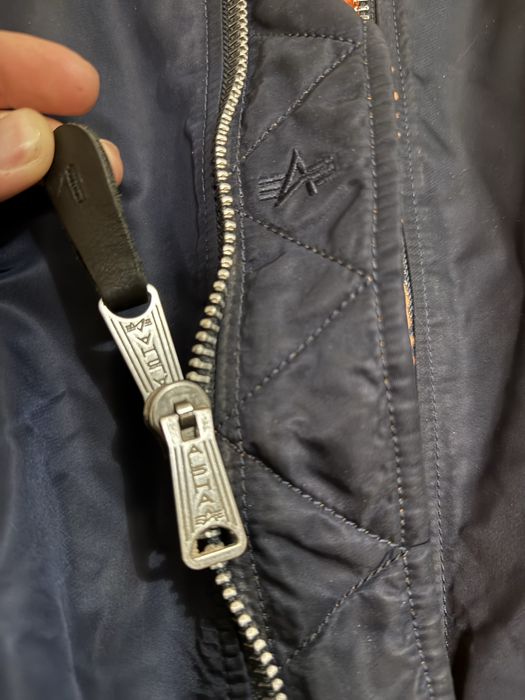 Двосторонній бомбер Alpha Industries L