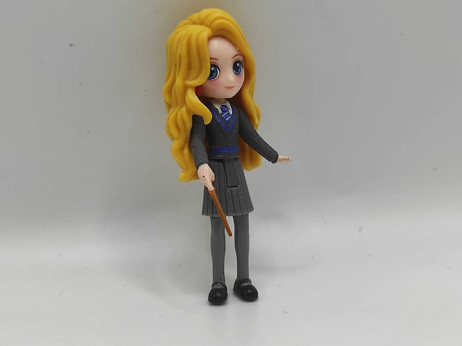 Wizarding Harry Potter Luna minifigurka S1