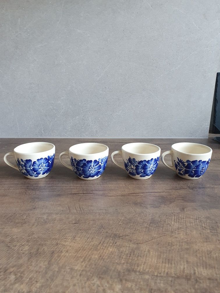 Porcelana fajans Włocławek zestaw 4 filiżanek kobalt
