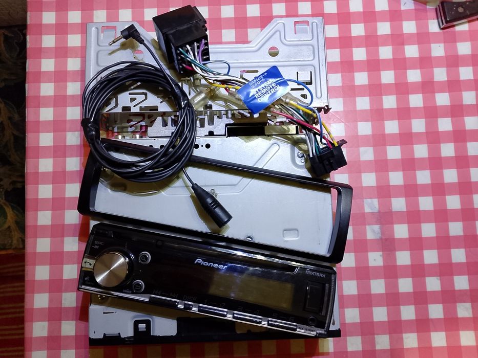Магнитола Pioneer BT