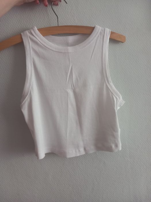 Bawełniany biały prążkowany crop top