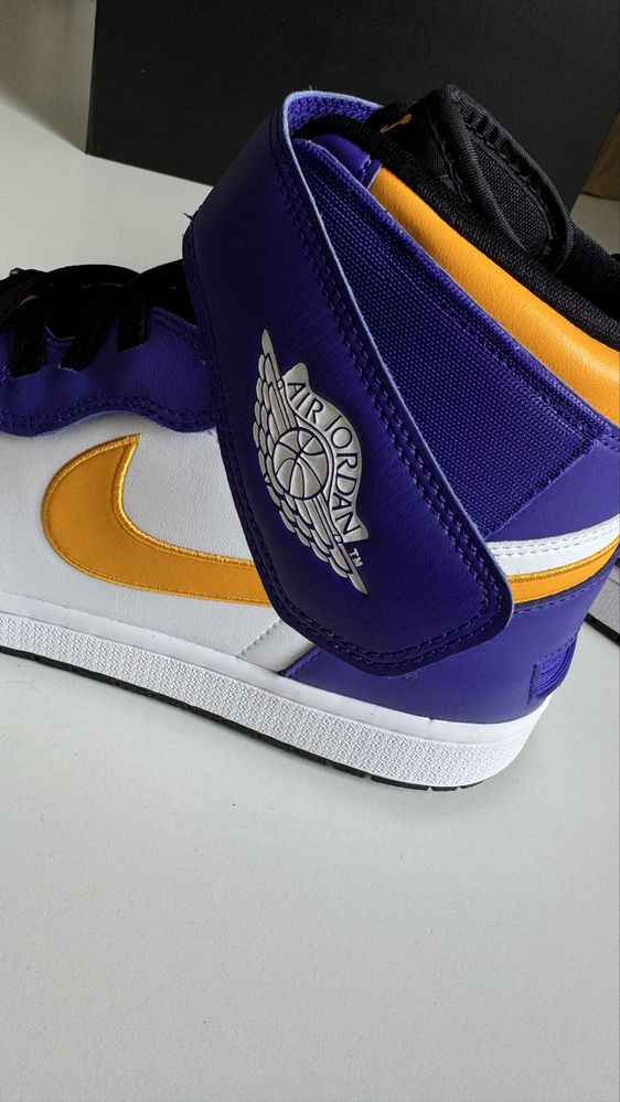 Nike Air Jordan 1 Hi FlyEase Lakers rozmiar 45.5 wkładka 29.5 cm Taxi