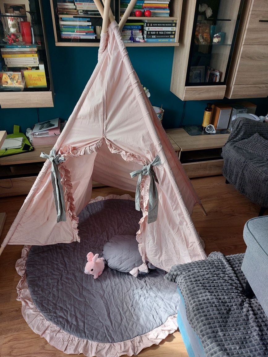 Namiot TIPI dla dziewczynki by My little room. Piękny z dużą matą