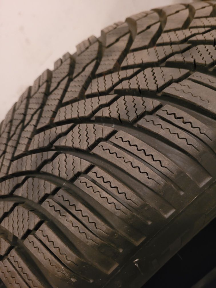 215 55 r17 opony zimowe Firestone