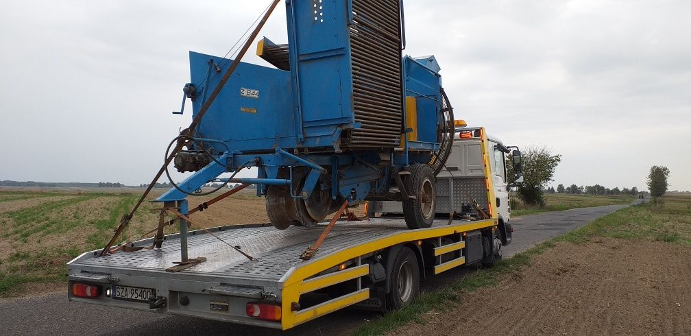 Laweta pomoc drogowa autolaweta transport ciągnik wózek zagęszczarka