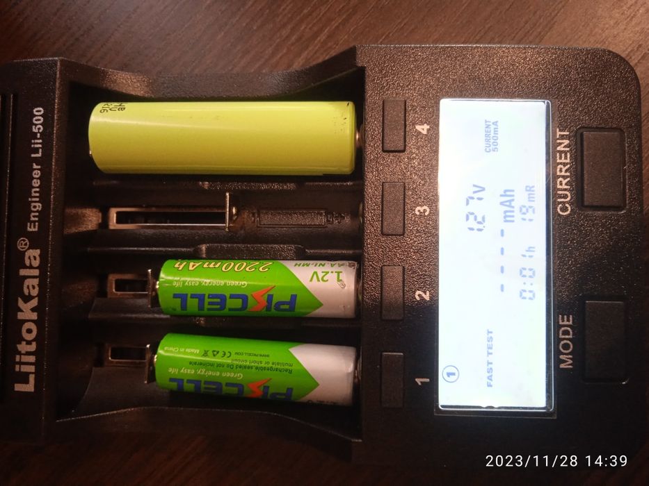 Зарядное устройство lIitokala lii500,(aa, AAA, 18650, и другие)