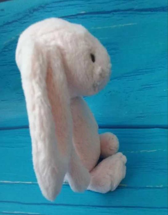 М'яка іграшка Блідо-рожевий зайчик фірми Jellycat