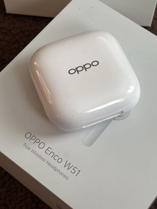 Oppo Enco W51, неробочі навушники