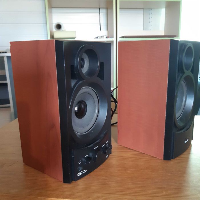 колонки акустичні напольні