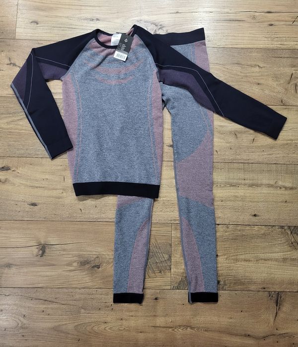 Bielizna termiczna dziewczęca 146-152/ Nowe z metką